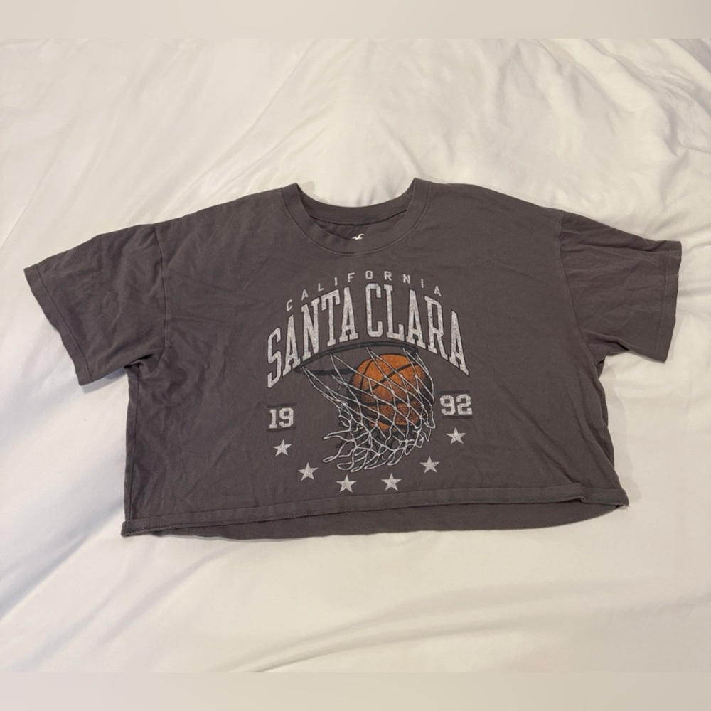 Hollister Cropped Graphic Tee